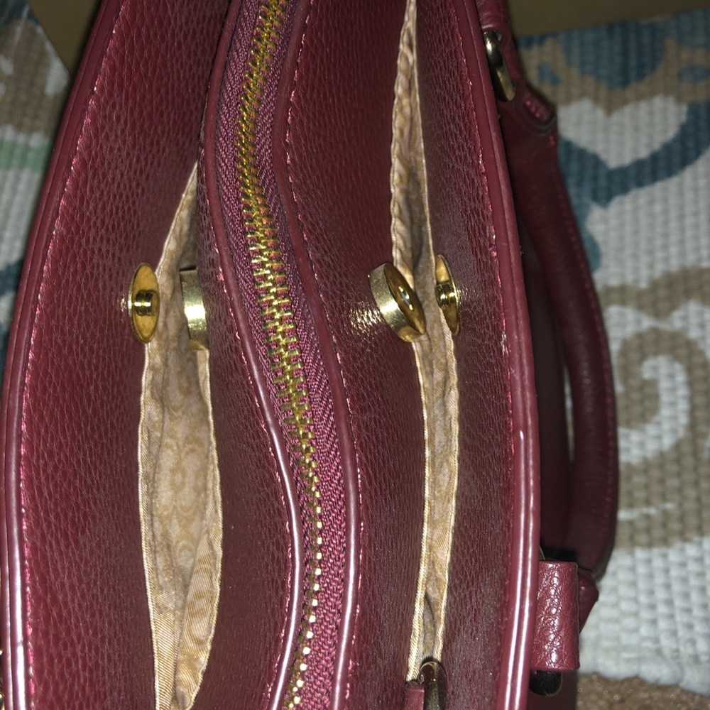 Handbag - Picture 4 of 5